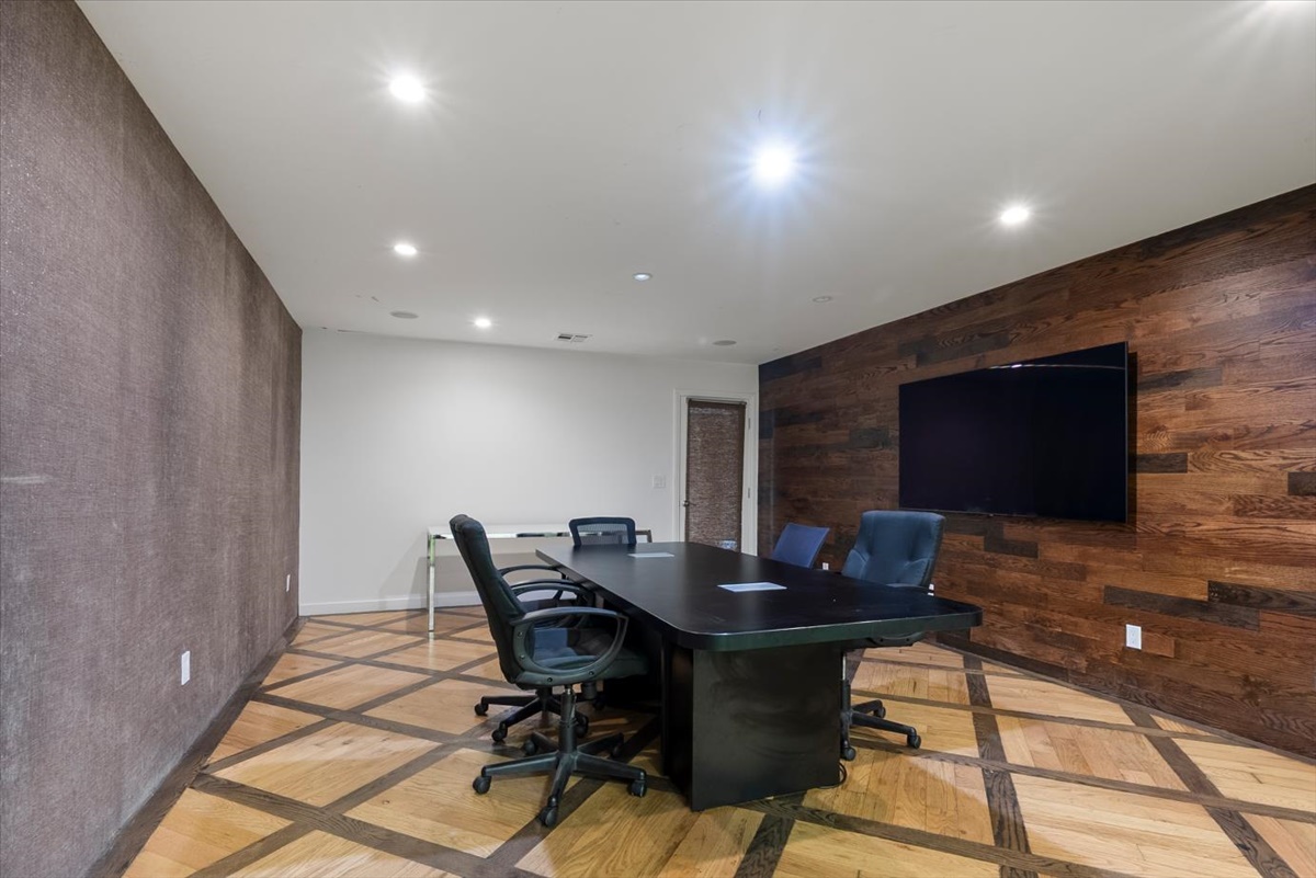 Conference Room at Dream Magic Studios, photo 1