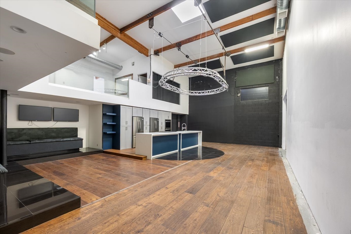 Kitchen Stage at Dream Magic Studios, photo 1