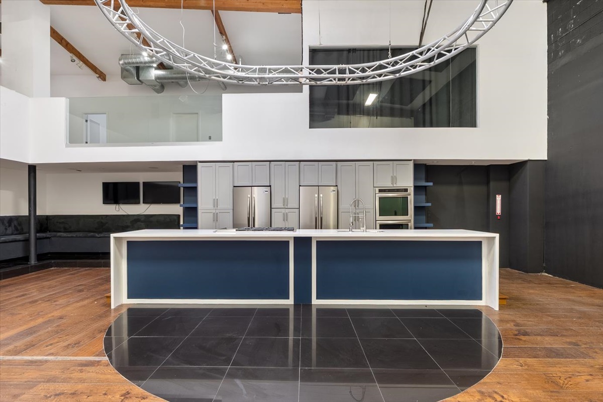 Kitchen Stage at Dream Magic Studios, photo 3
